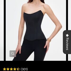 Elegant Black Strapless Shapewear Corset
Never worn with tags